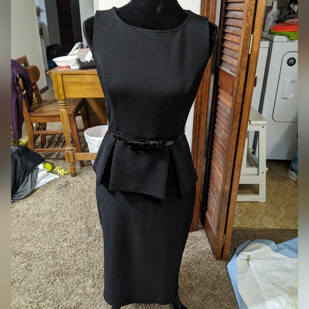 Elle Black Sleeveless Dress